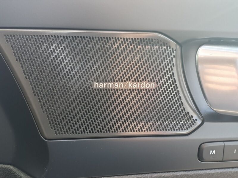 More views of Volvo XC40