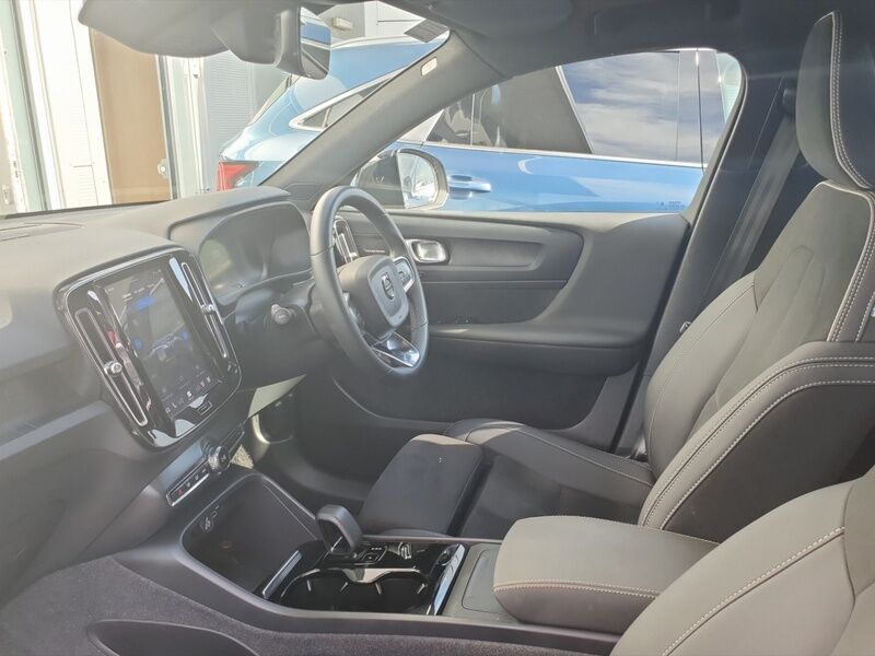 More views of Volvo XC40