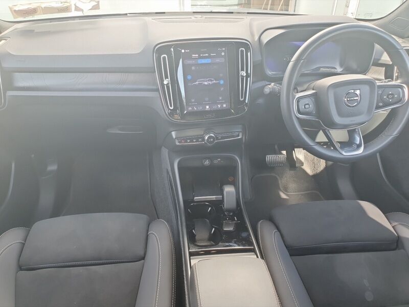 More views of Volvo XC40