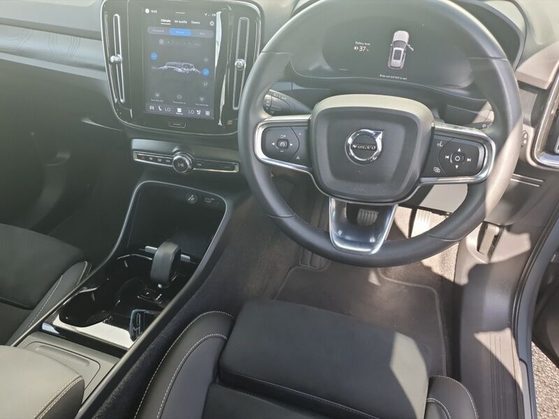 More views of Volvo XC40