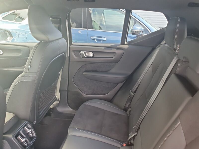 More views of Volvo XC40