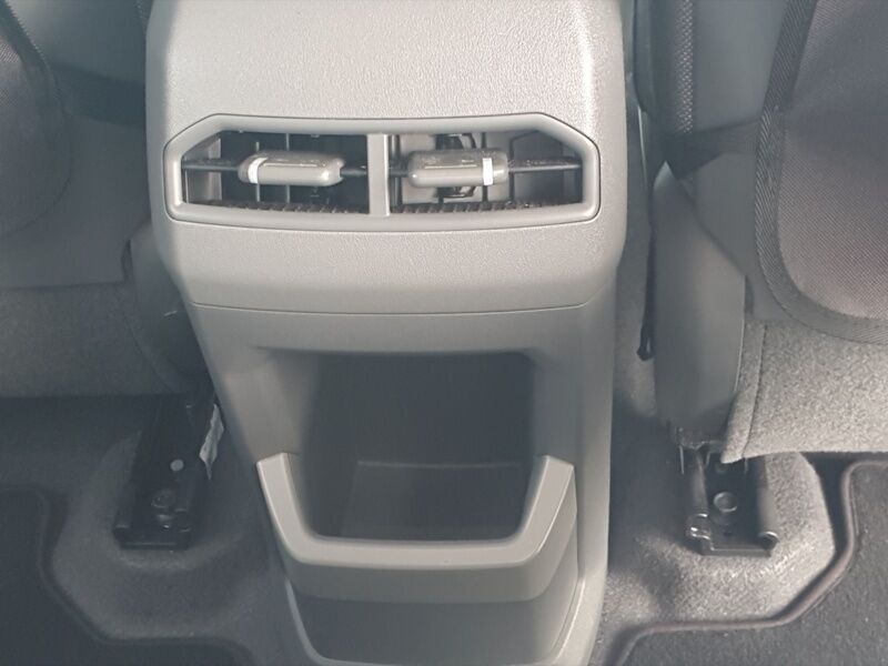 More views of Kia EV3