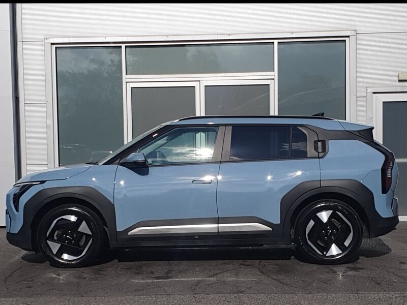 More views of Kia EV3