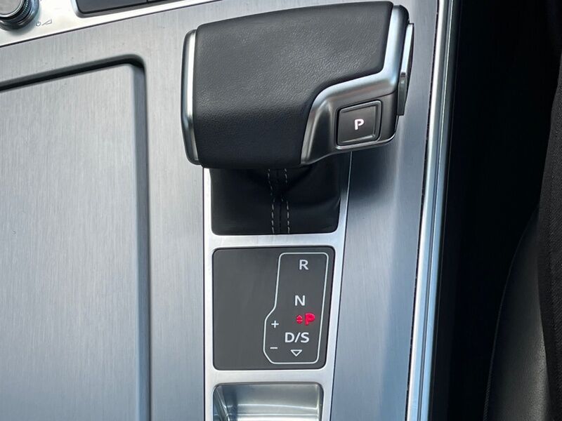 More views of Audi A6