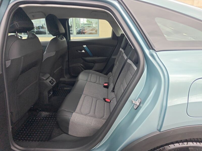 More views of Citroen e-C4