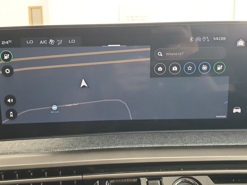 More views of Peugeot 3008