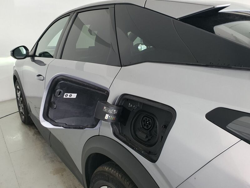 More views of Peugeot 3008