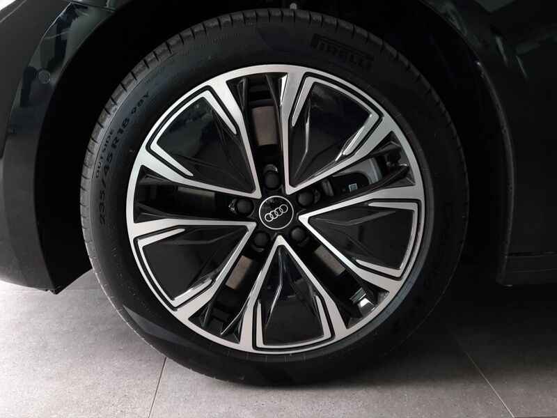 More views of Audi A5