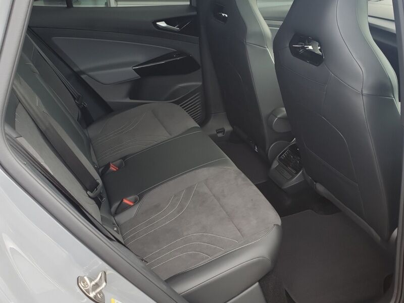 More views of Volkswagen ID.4