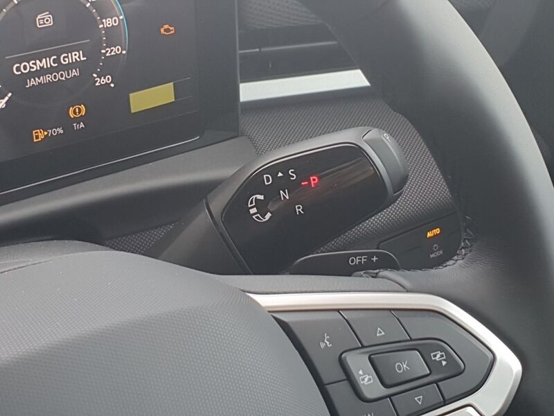 More views of Volkswagen T-Roc