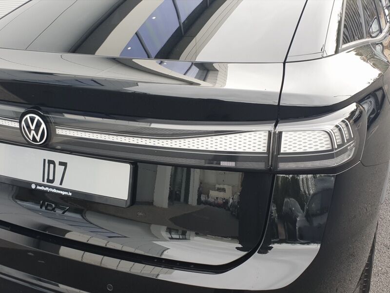 More views of Volkswagen ID.7