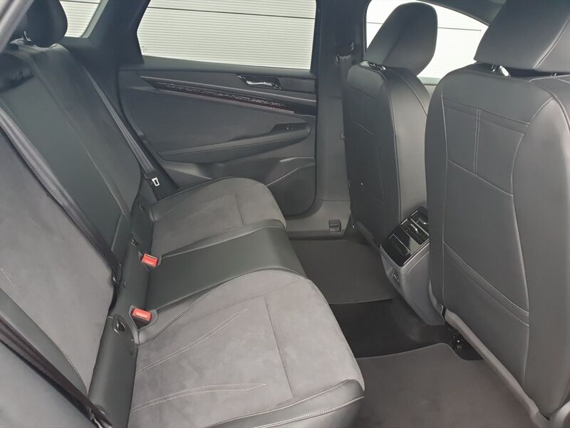 More views of Volkswagen ID.7