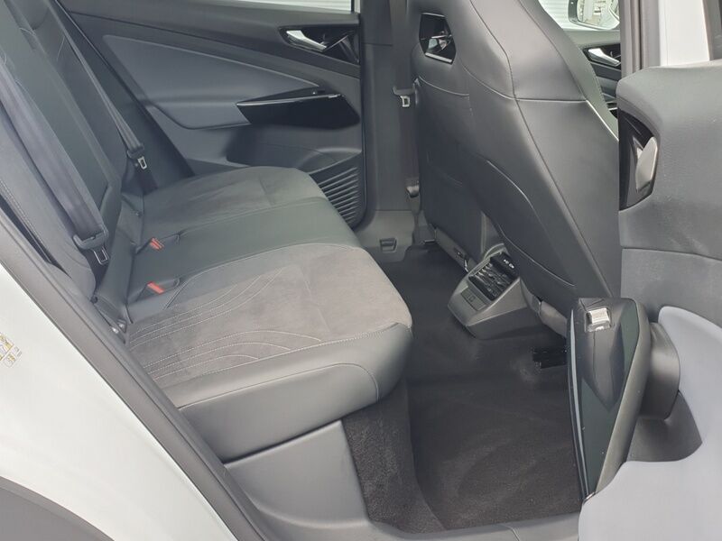 More views of Volkswagen ID.4