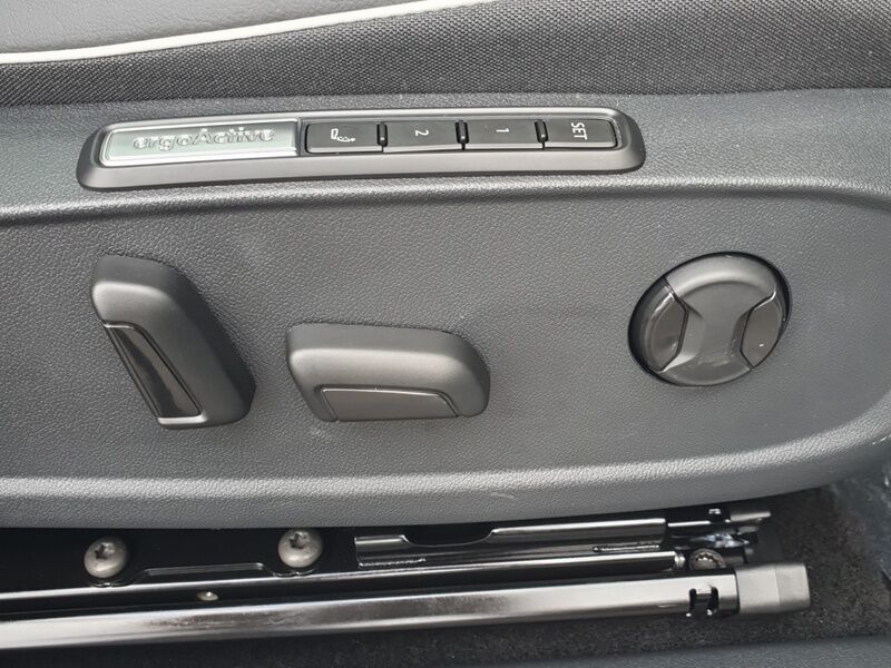 More views of Volkswagen ID.4