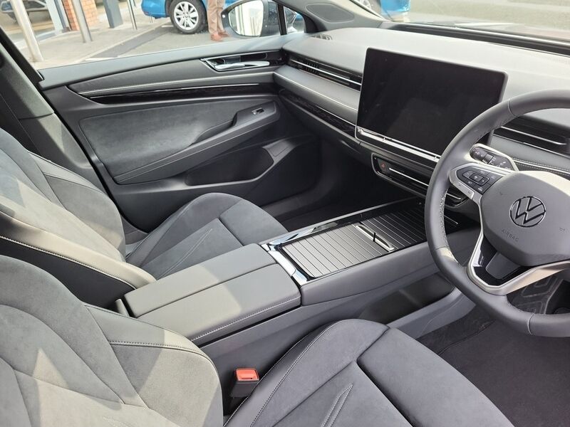 More views of Volkswagen ID.7
