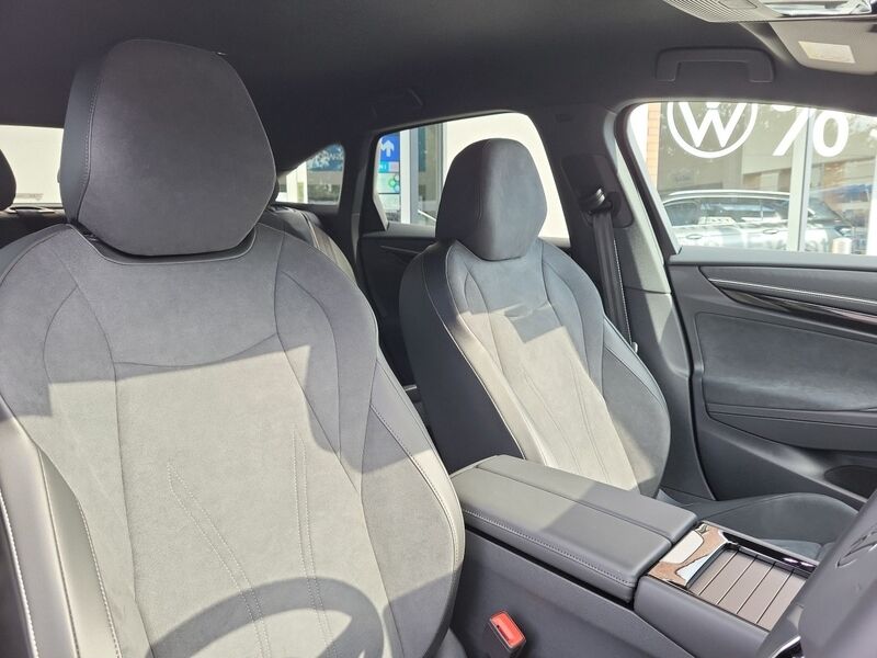 More views of Volkswagen ID.7