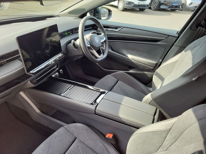 More views of Volkswagen ID.7