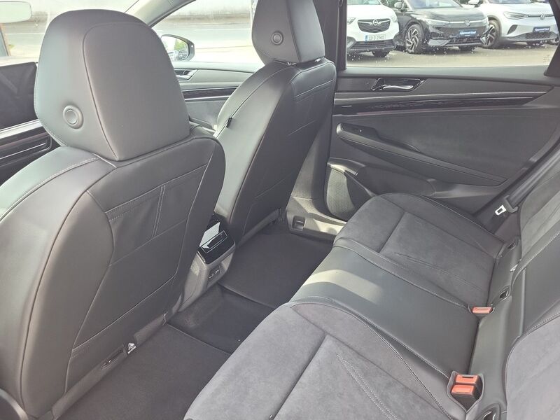 More views of Volkswagen ID.7
