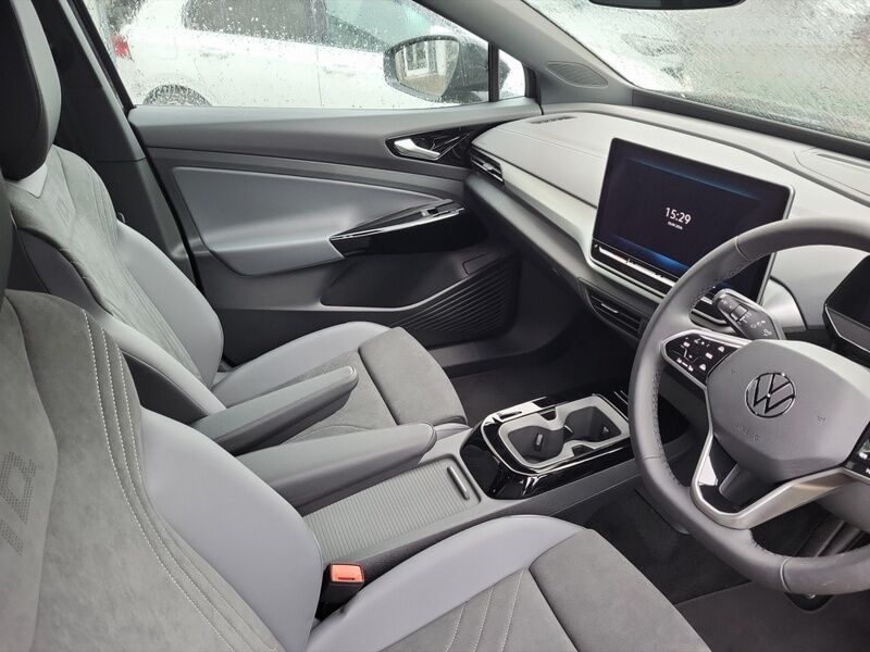 More views of Volkswagen ID.5