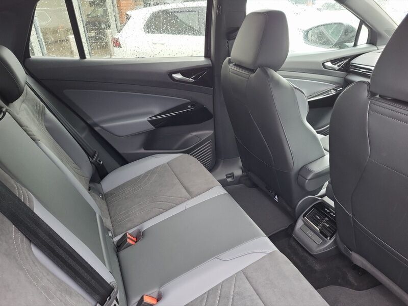 More views of Volkswagen ID.5