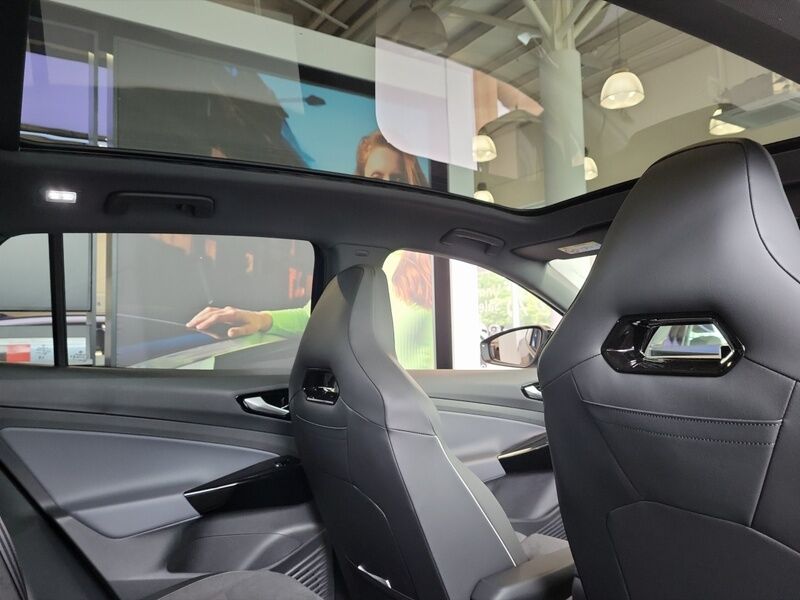 More views of Volkswagen ID.4