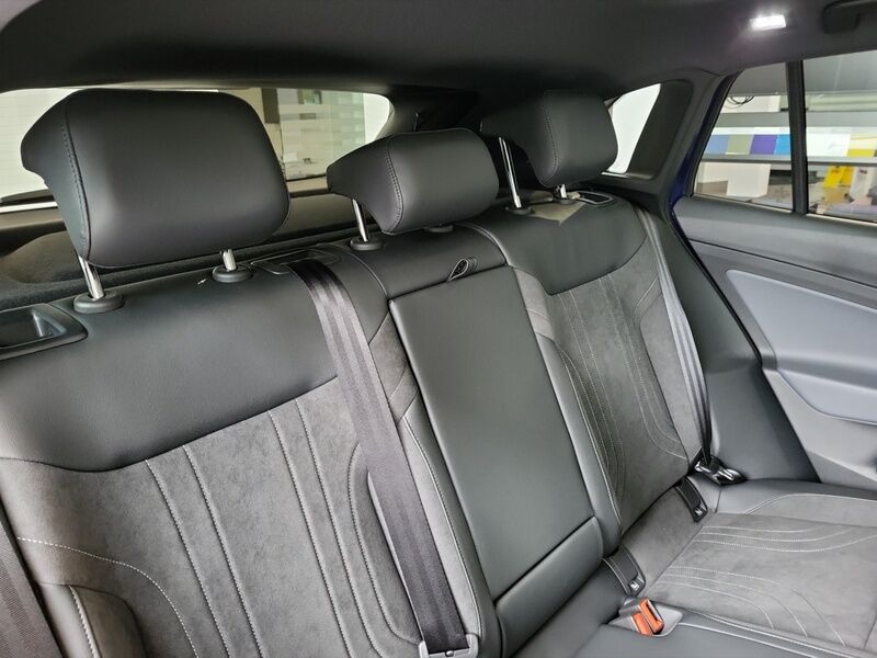 More views of Volkswagen ID.4