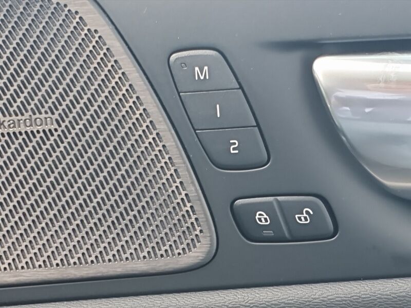 More views of Volvo XC60