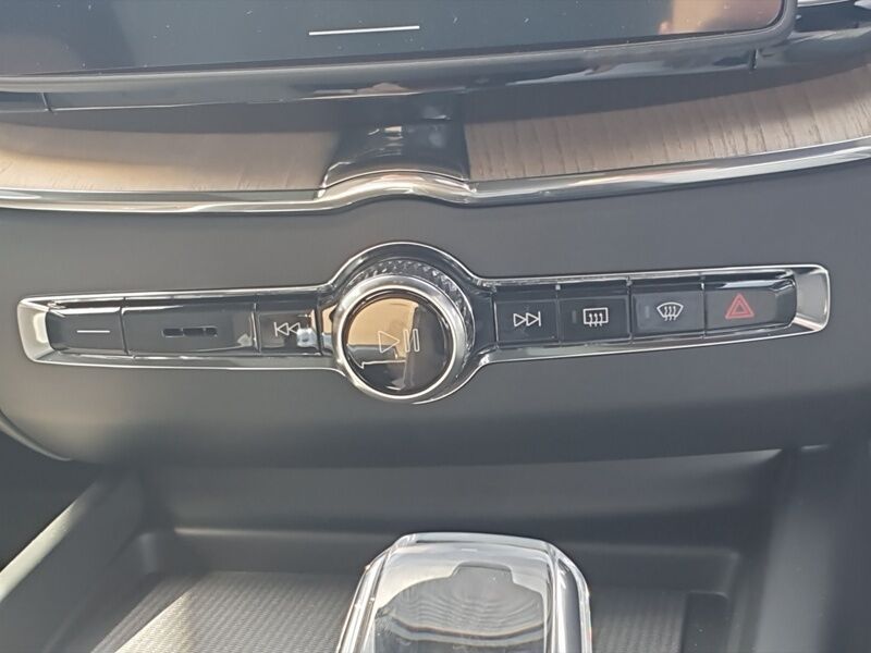 More views of Volvo XC60