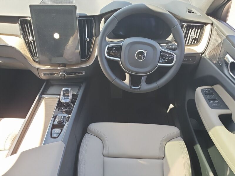 More views of Volvo XC60