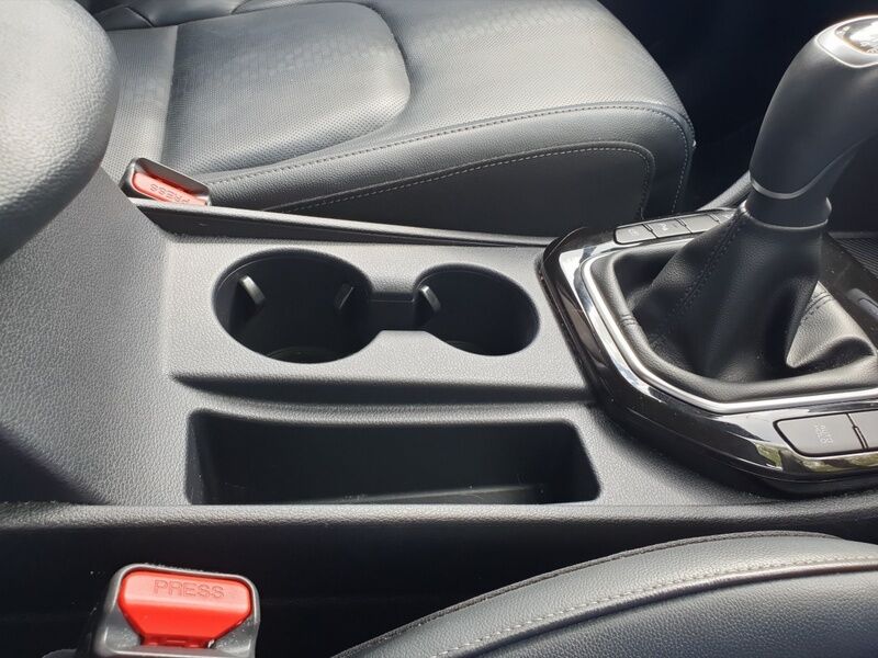 More views of Kia Sportage