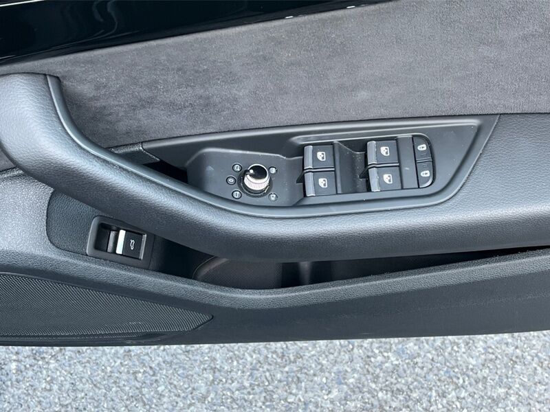More views of Audi A4