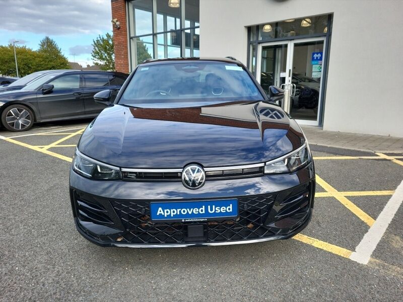 More views of Volkswagen Passat