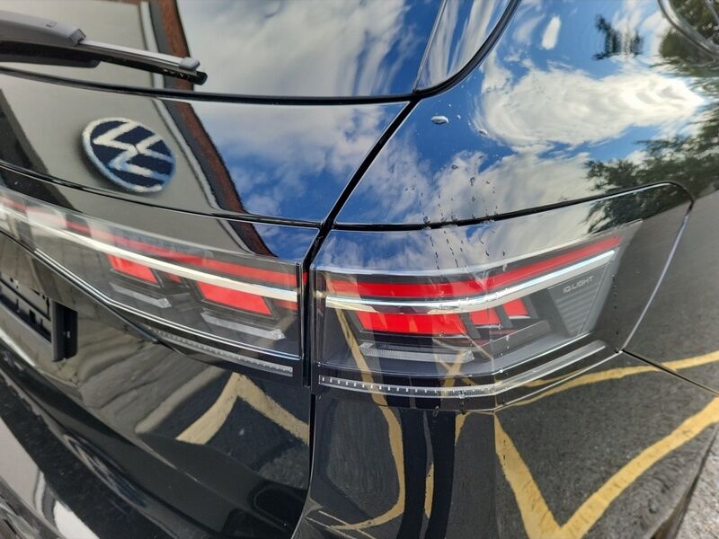 More views of Volkswagen Passat