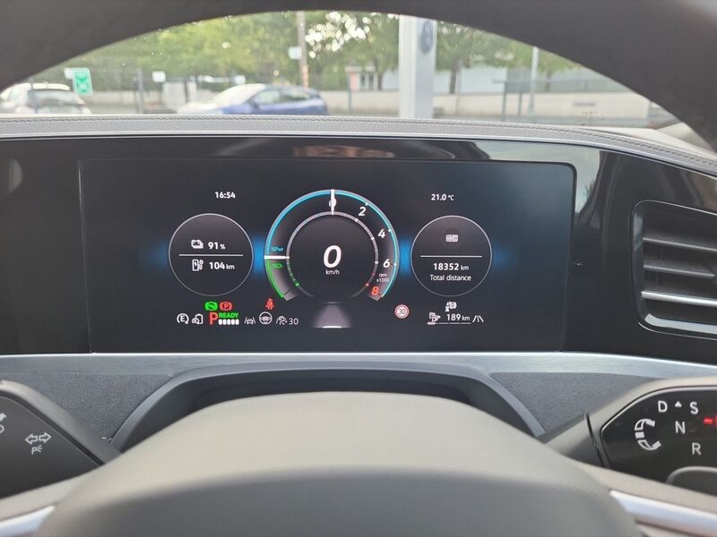 More views of Volkswagen Passat
