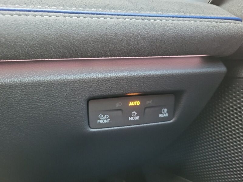 More views of Volkswagen Passat