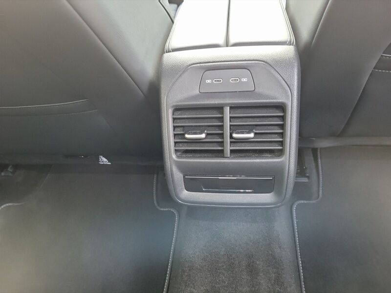 More views of Volkswagen Passat