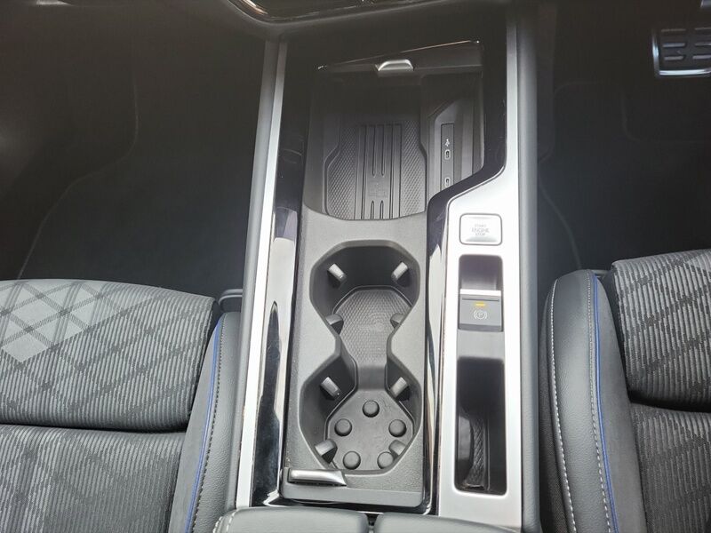 More views of Volkswagen Passat