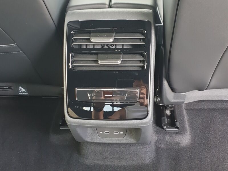 More views of Volkswagen ID.7