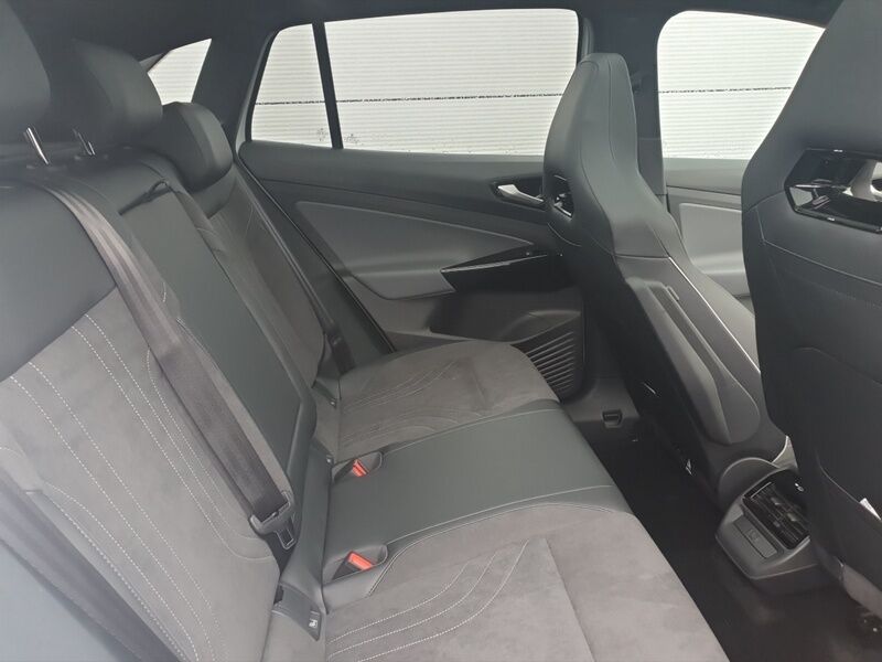 More views of Volkswagen ID.4