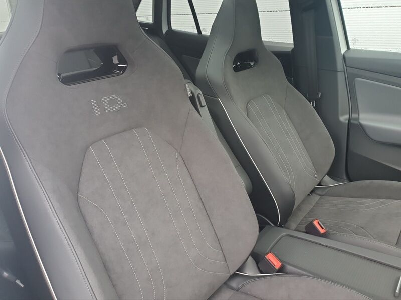 More views of Volkswagen ID.4