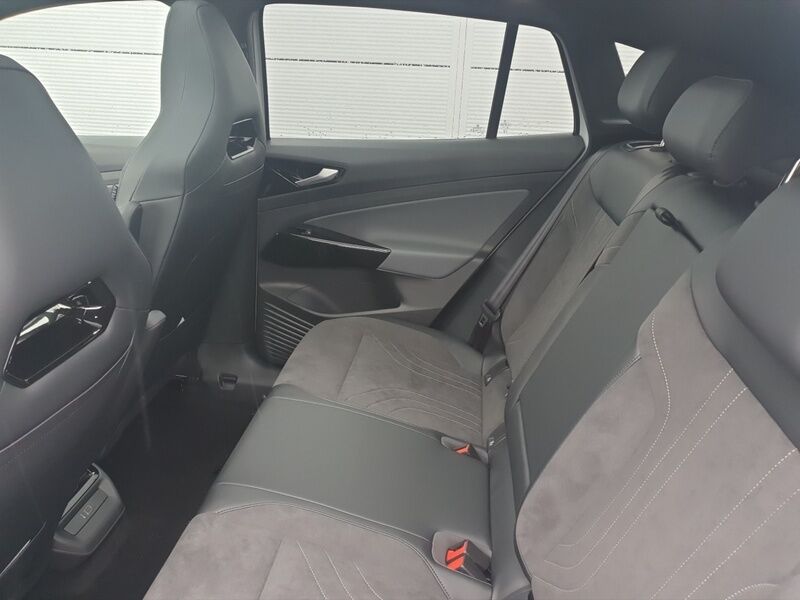 More views of Volkswagen ID.4