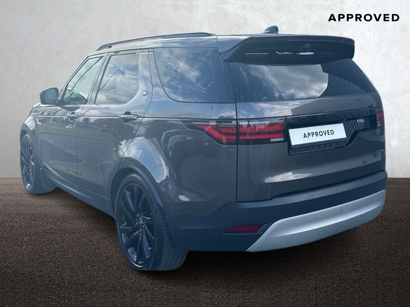 More views of Land Rover Discovery