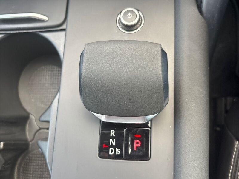 More views of Land Rover Discovery