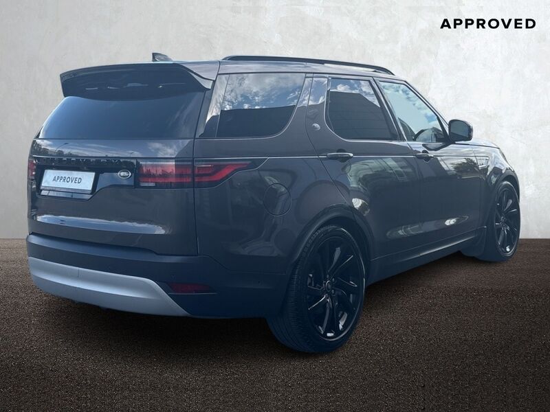 More views of Land Rover Discovery
