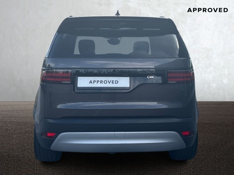 More views of Land Rover Discovery