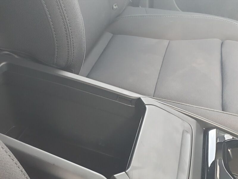 More views of Volvo XC40