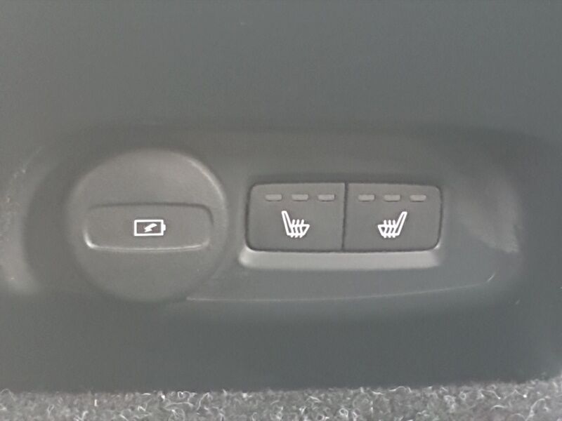 More views of Volvo XC40