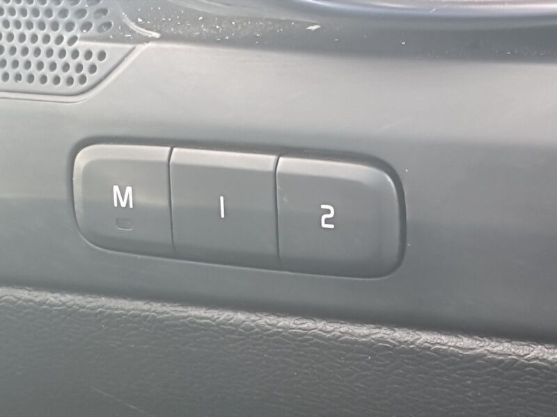 More views of Volvo C40