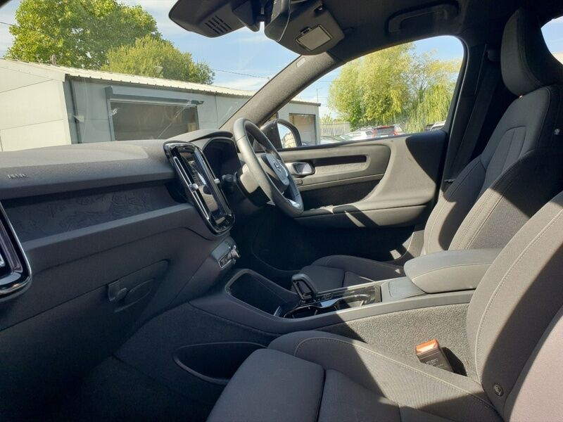 More views of Volvo XC40