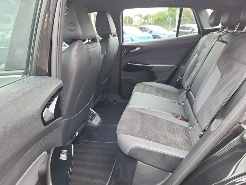 More views of Volkswagen ID.4